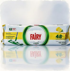 دستمال طی فیری لیمو – بسته ۵۰ برگ مرطوب با رایحه روغن لیمو طبیعی و ماندگاری تمیزکاری ۴۸ ساعته ۲۰۲۵