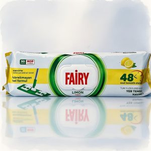 دستمال طی فیری لیمو – بسته ۵۰ برگ مرطوب با رایحه روغن لیمو طبیعی و ماندگاری تمیزکاری ۴۸ ساعته ۲۰۲۵