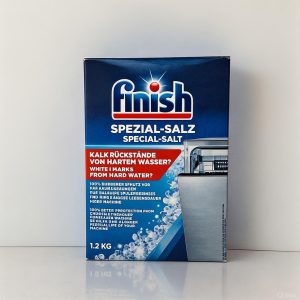 نمک ماشین ظرفشویی فینیش اصل آلمانی با خلوص بالا، نرم‌کننده آب سخت و جلوگیری‌کننده از رسوب آهکی برای درخشندگی ظروف شیشه‌ای
